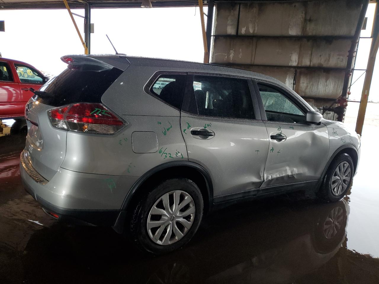 Lot #3302963600 2016 NISSAN ROGUE S