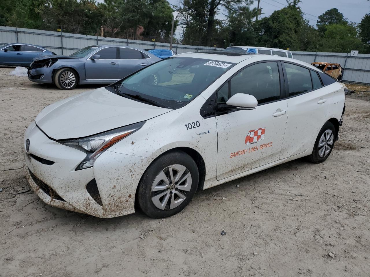  Salvage Toyota Prius