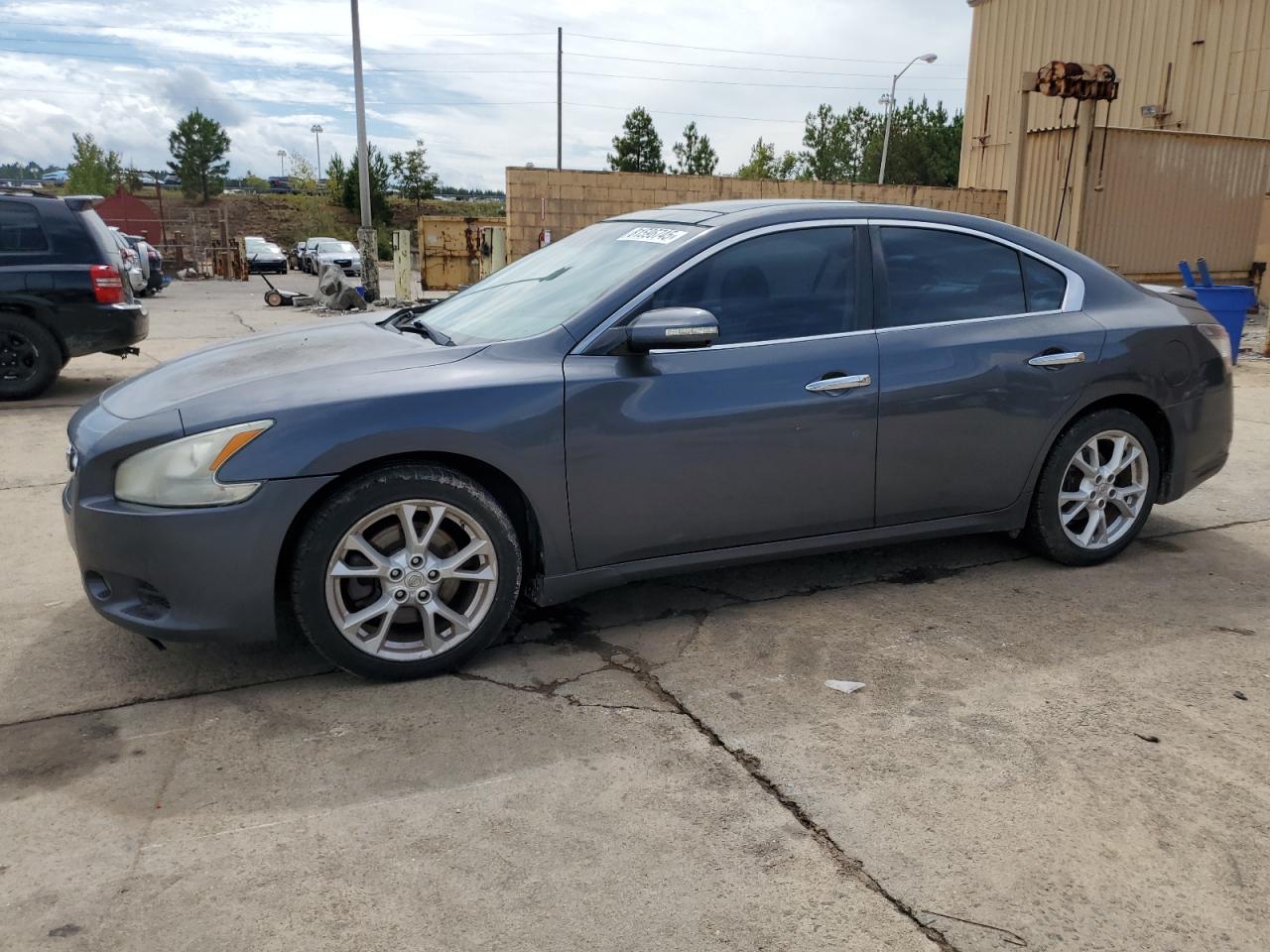  Salvage Nissan Maxima