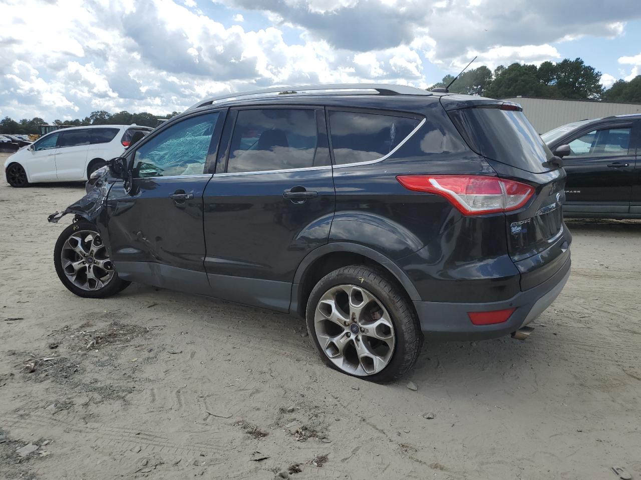 FORD ESCAPE TITANIUM