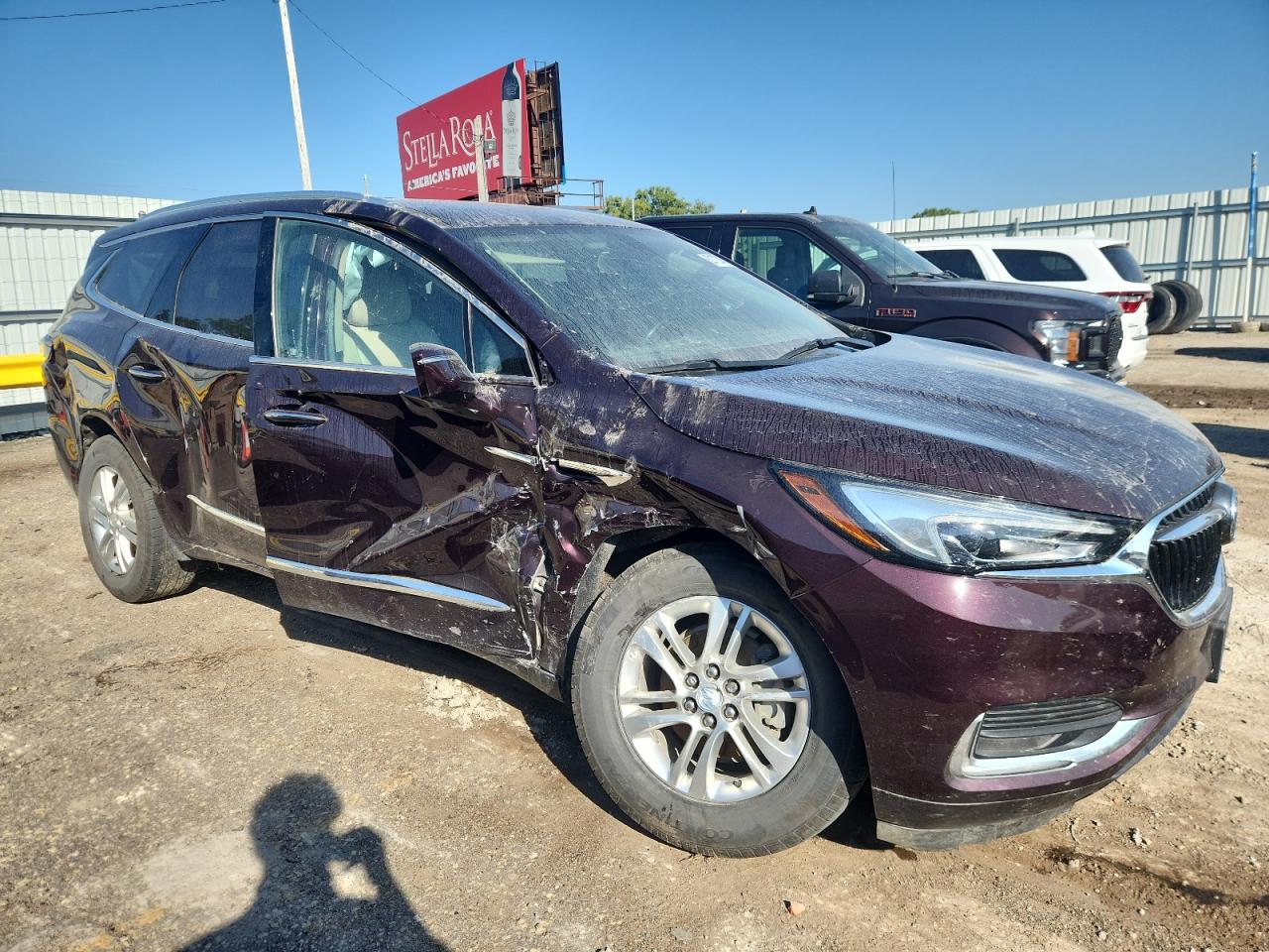 BUICK ENCLAVE ESSENCE