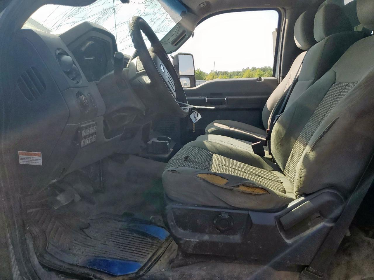 FORD F-550 SUPER DUTY