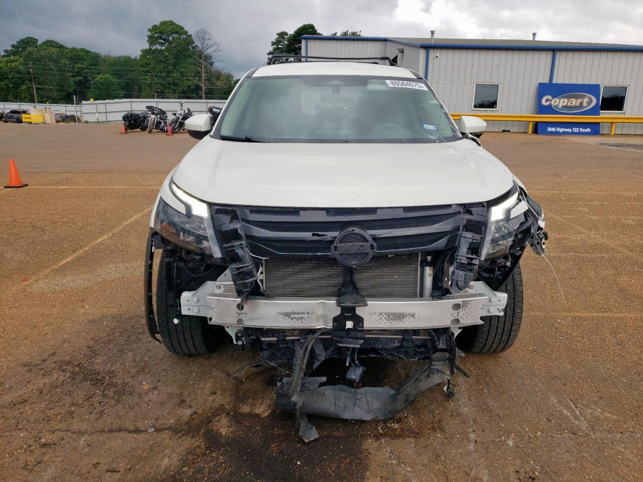 NISSAN PATHFINDER SV