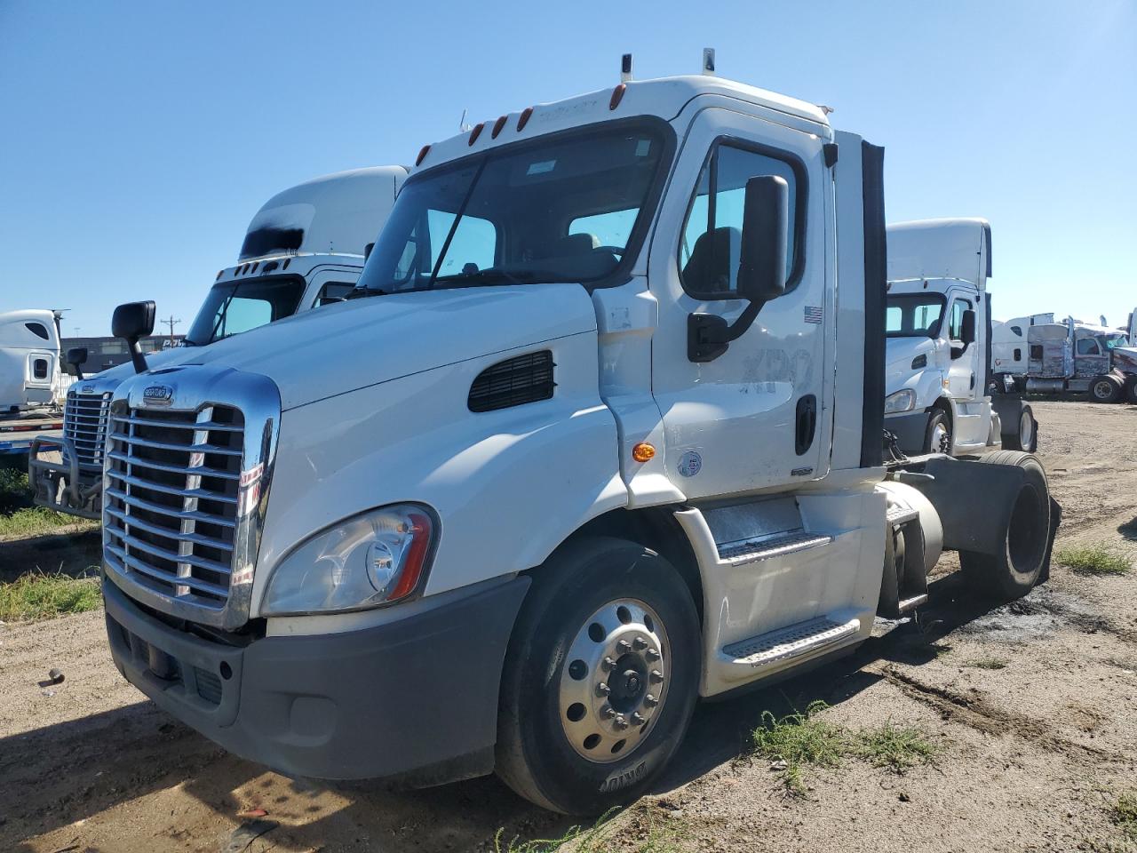 Lot #3254472148 2017 FREIGHTLINER CASCADIA 1