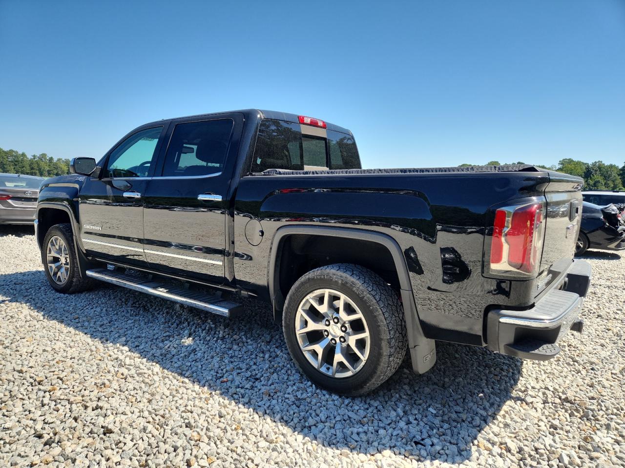 GMC SIERRA 1500 K1500 SLT