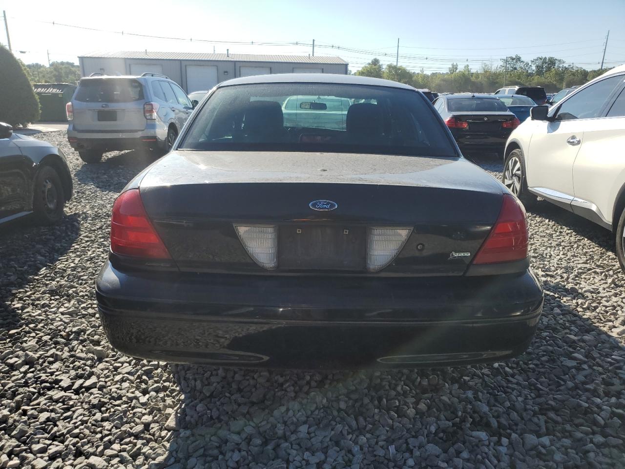 FORD CROWN VICTORIA POLICE INTERCEPTOR