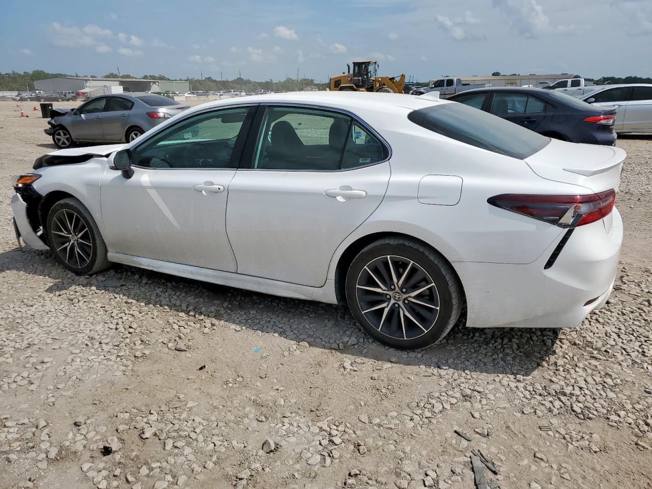 TOYOTA CAMRY SE NIGHT SHADE