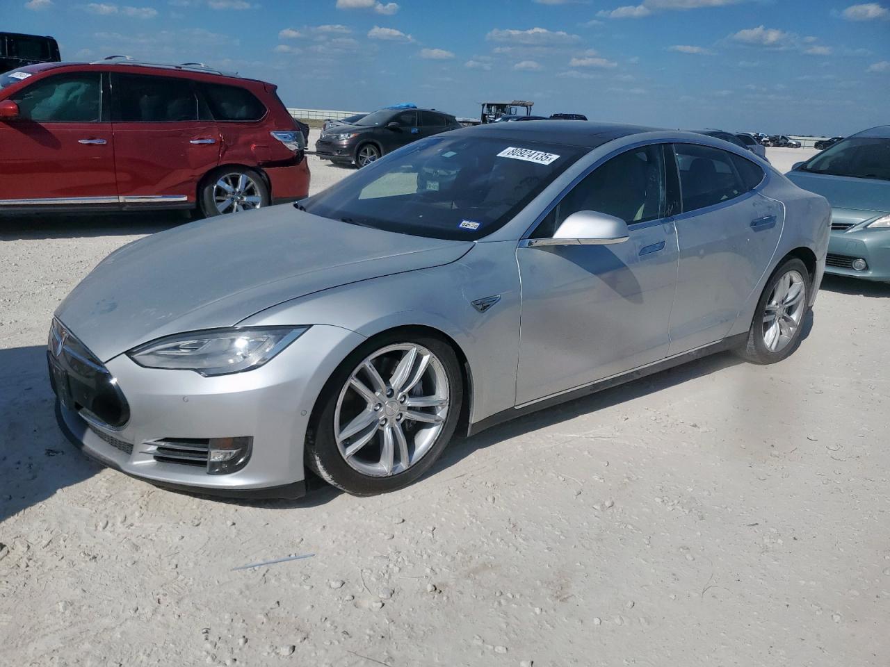 TESLA MODEL S