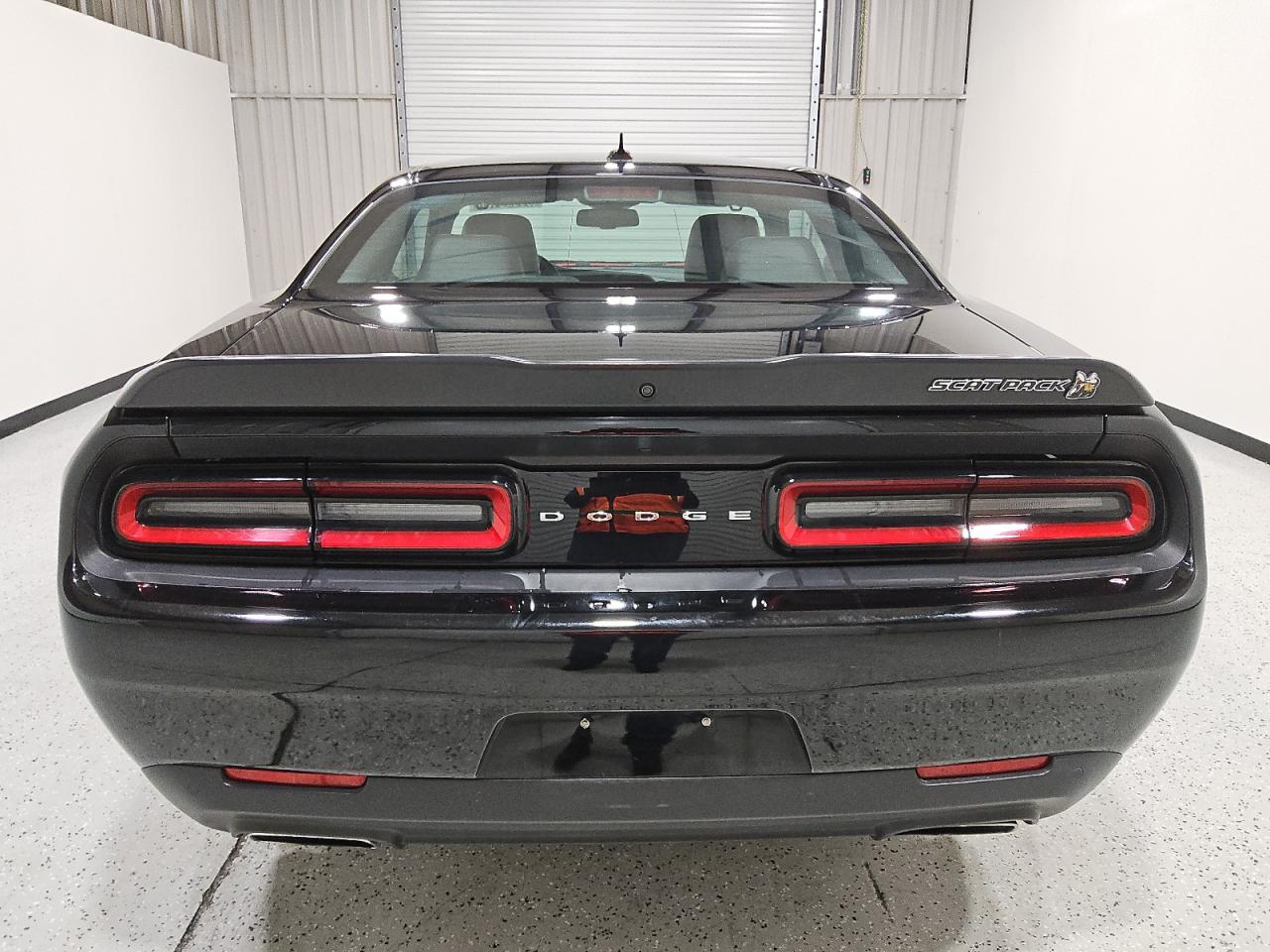 DODGE CHALLENGER R/T SCAT PACK