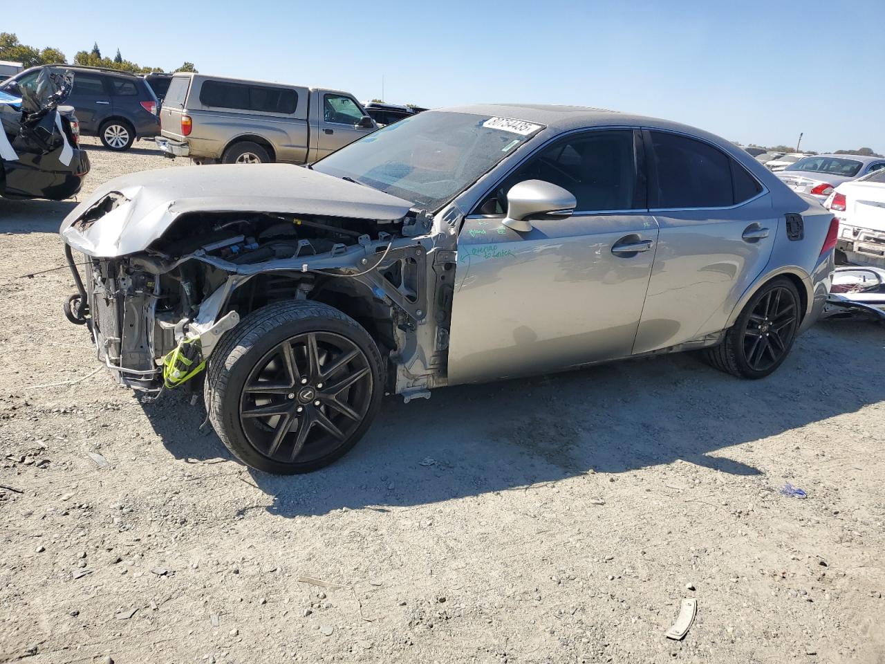 LEXUS IS 200T