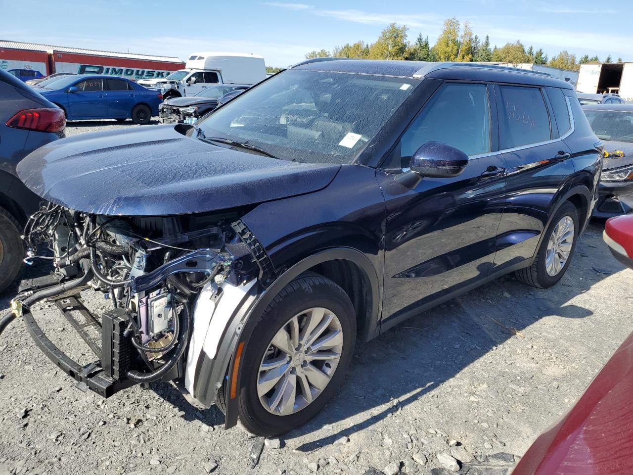 MITSUBISHI OUTLANDER SE