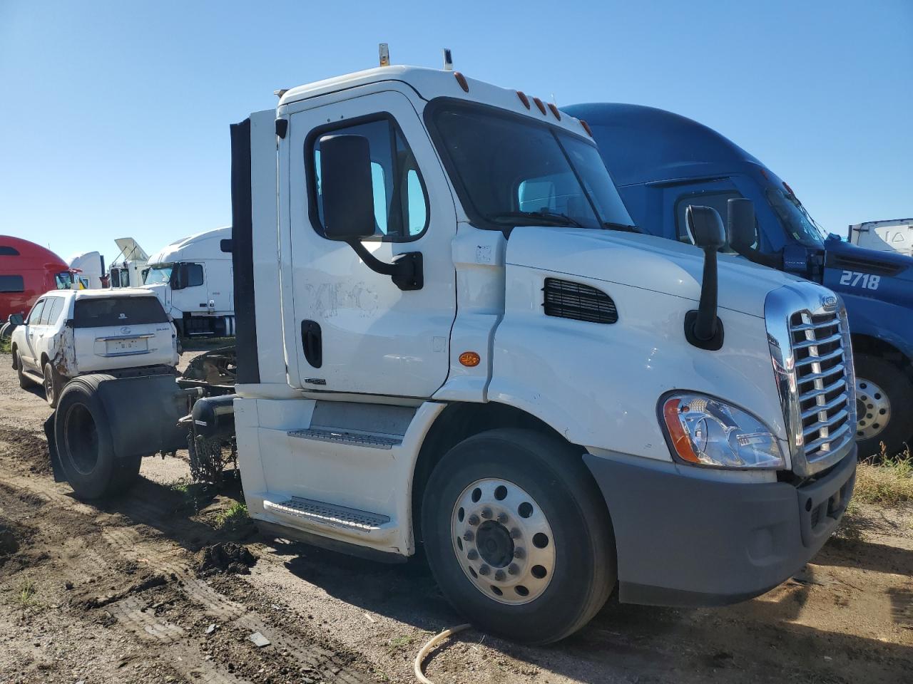 Lot #3254472148 2017 FREIGHTLINER CASCADIA 1