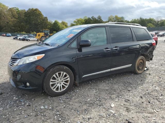 TOYOTA SIENNA XLE