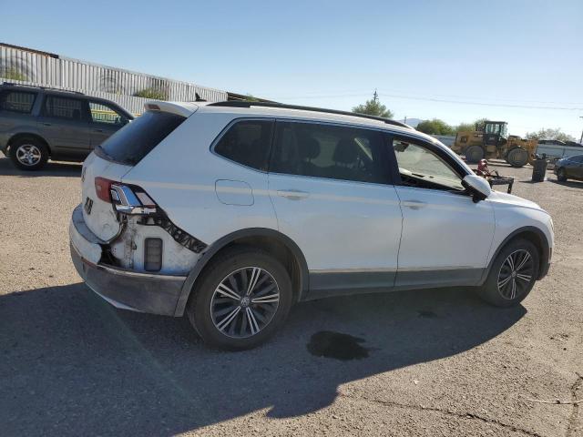 2018 VOLKSWAGEN TIGUAN SE 3VV3B7AX9JM039200