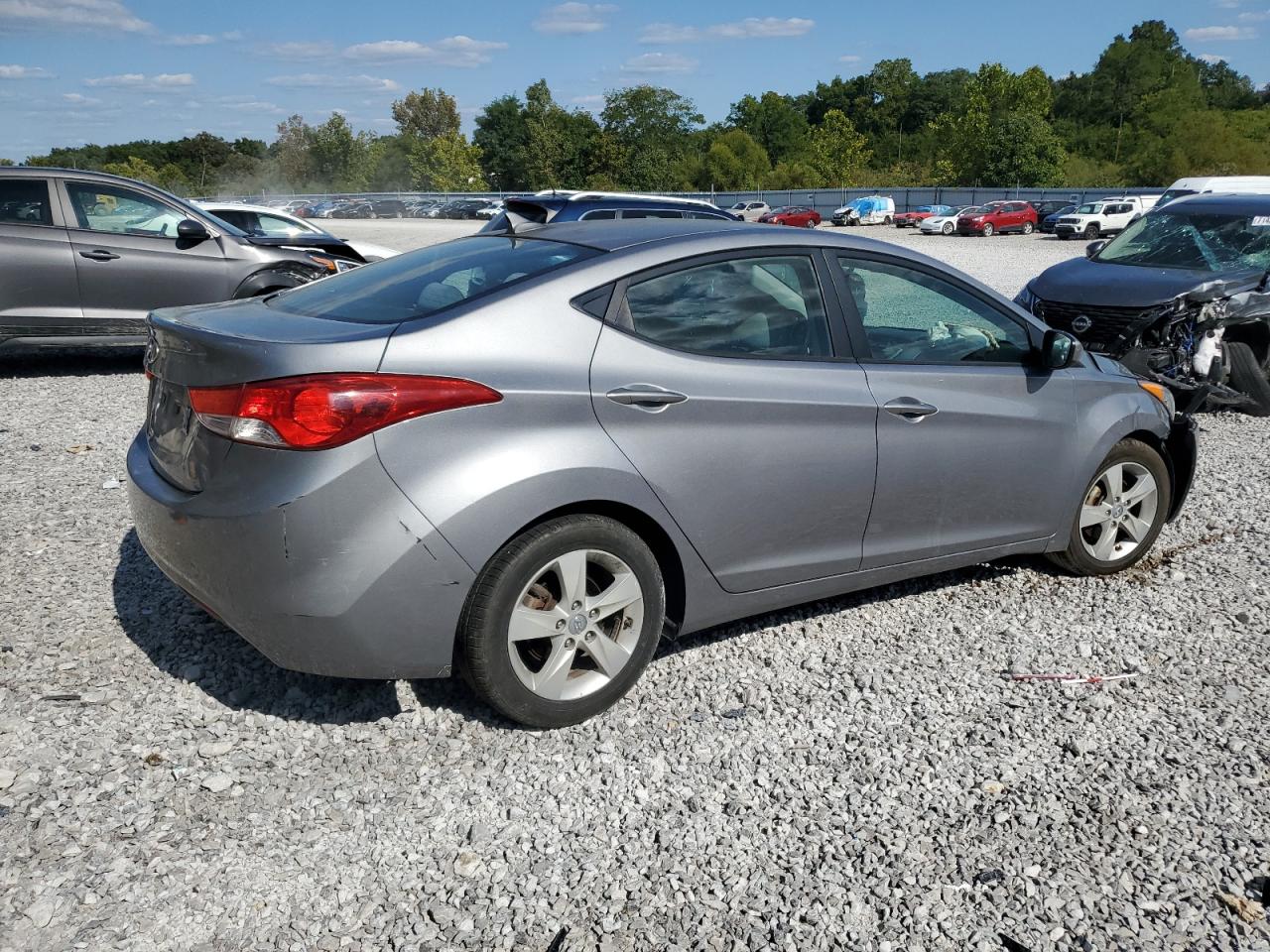 HYUNDAI ELANTRA GLS