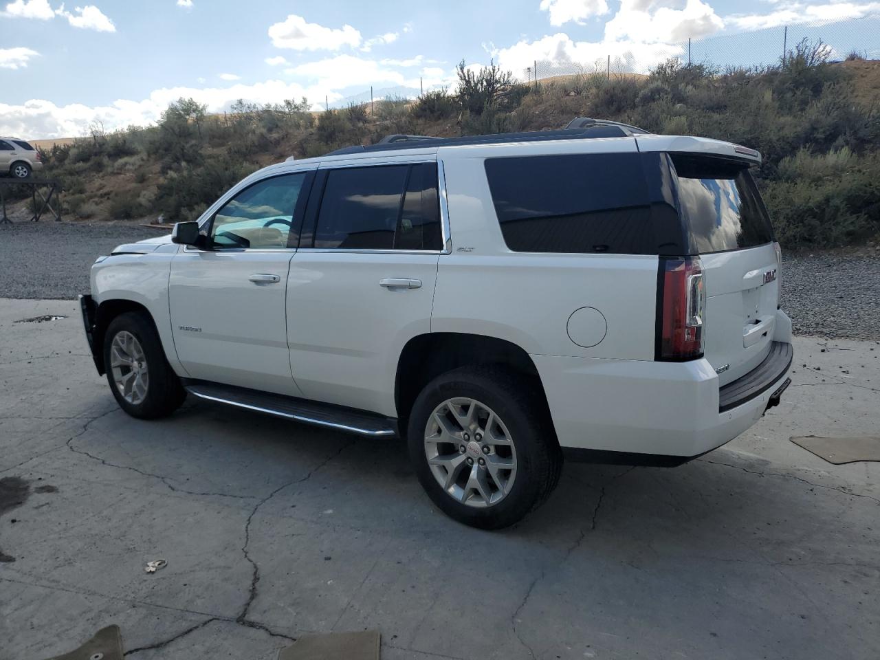 GMC YUKON SLT