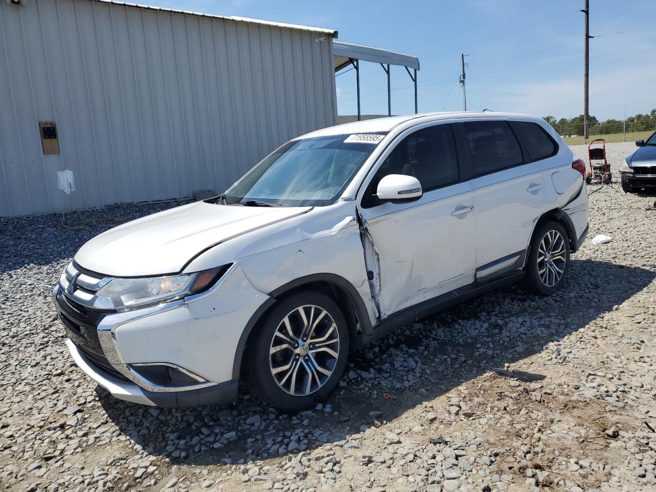 MITSUBISHI OUTLANDER SE