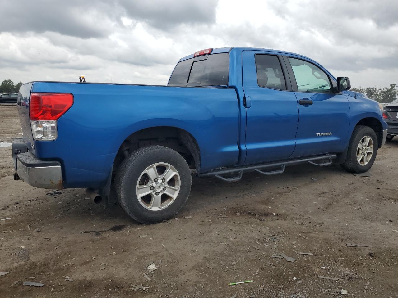 TOYOTA TUNDRA DOUBLE CAB SR5