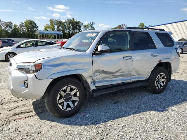TOYOTA 4RUNNER SR