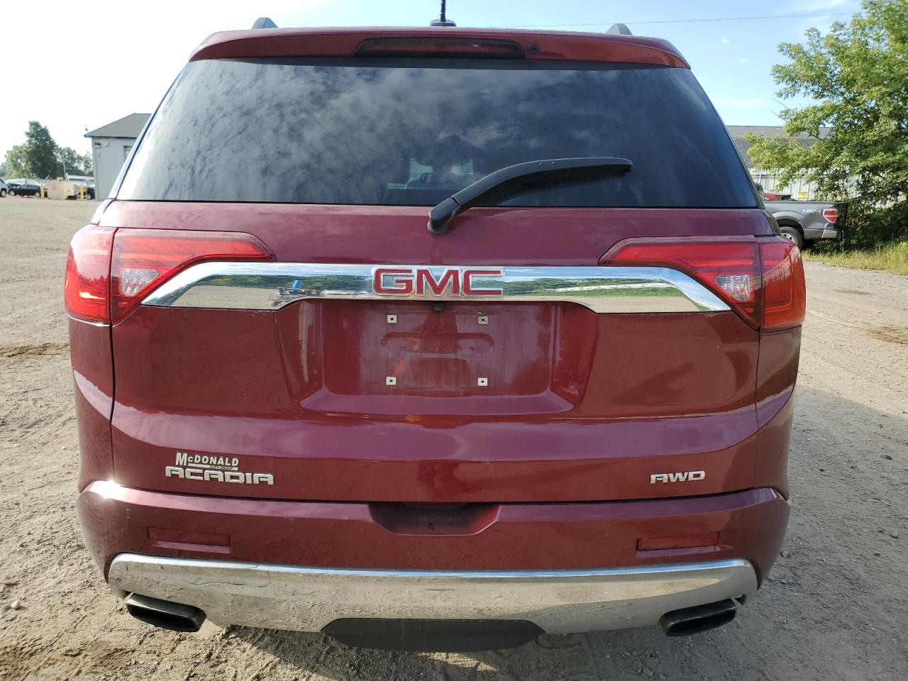 GMC ACADIA DENALI