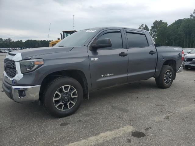 TOYOTA TUNDRA CREWMAX SR5