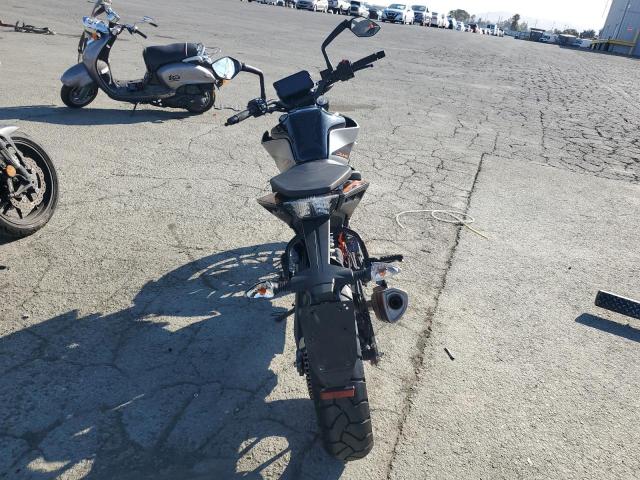 2021 KTM 390 DUKE MD2JPJ409MC257673