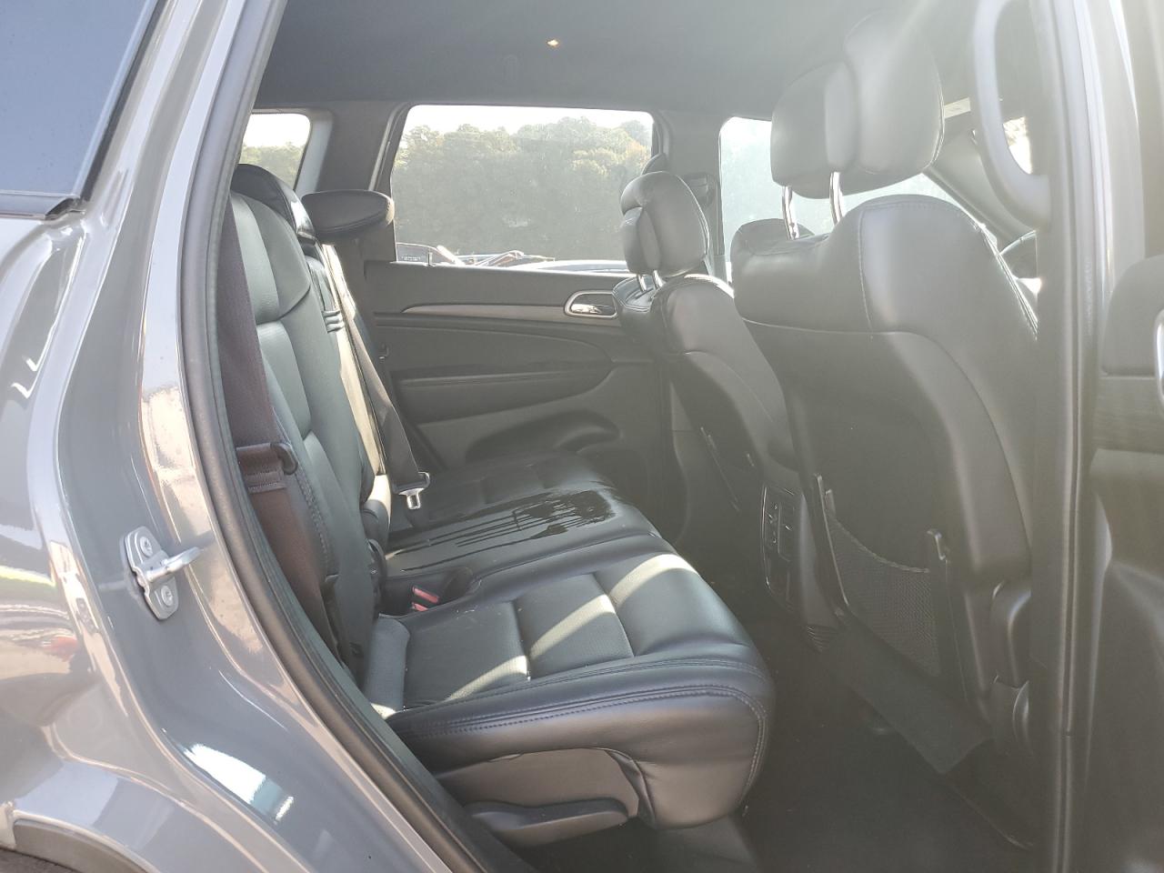 JEEP GRAND CHEROKEE LAREDO