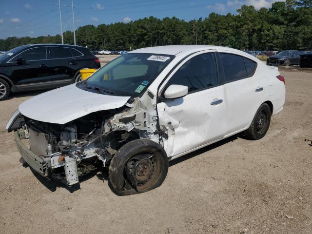 NISSAN VERSA S
