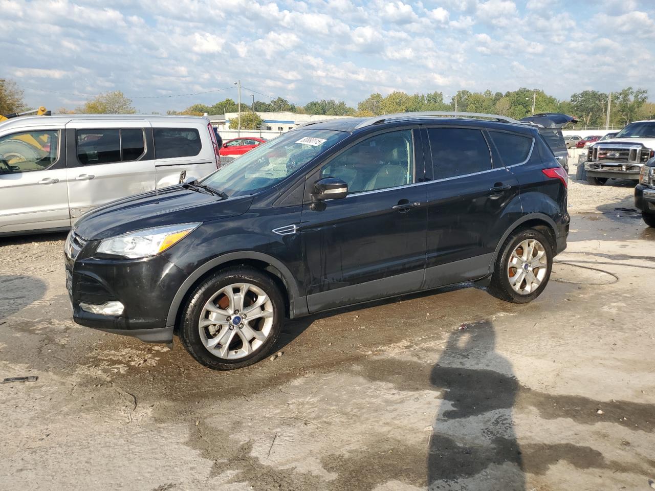 FORD ESCAPE TITANIUM