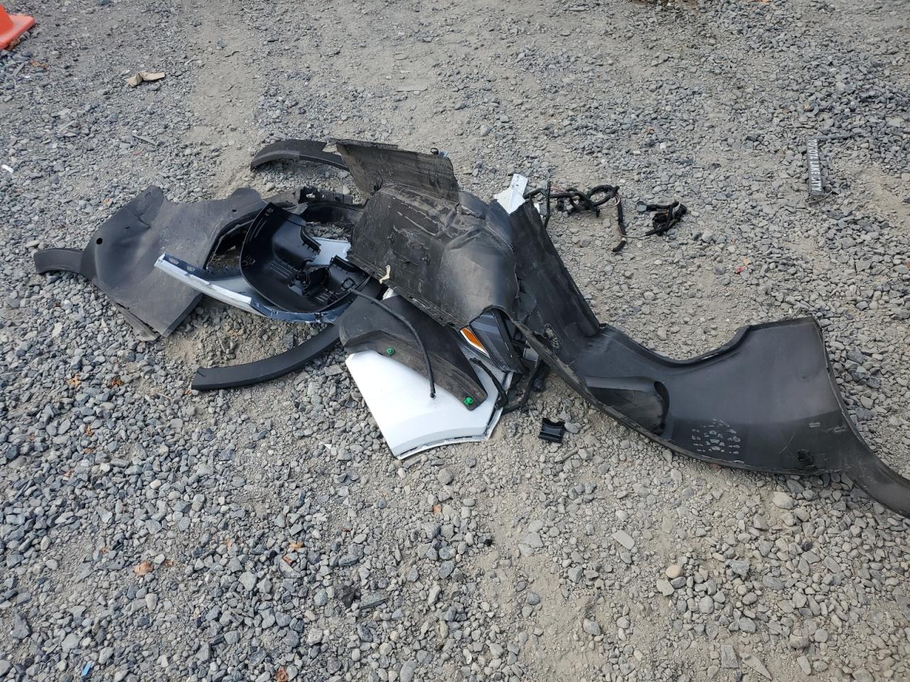 VOLVO XC40 T5 R-DESIGN