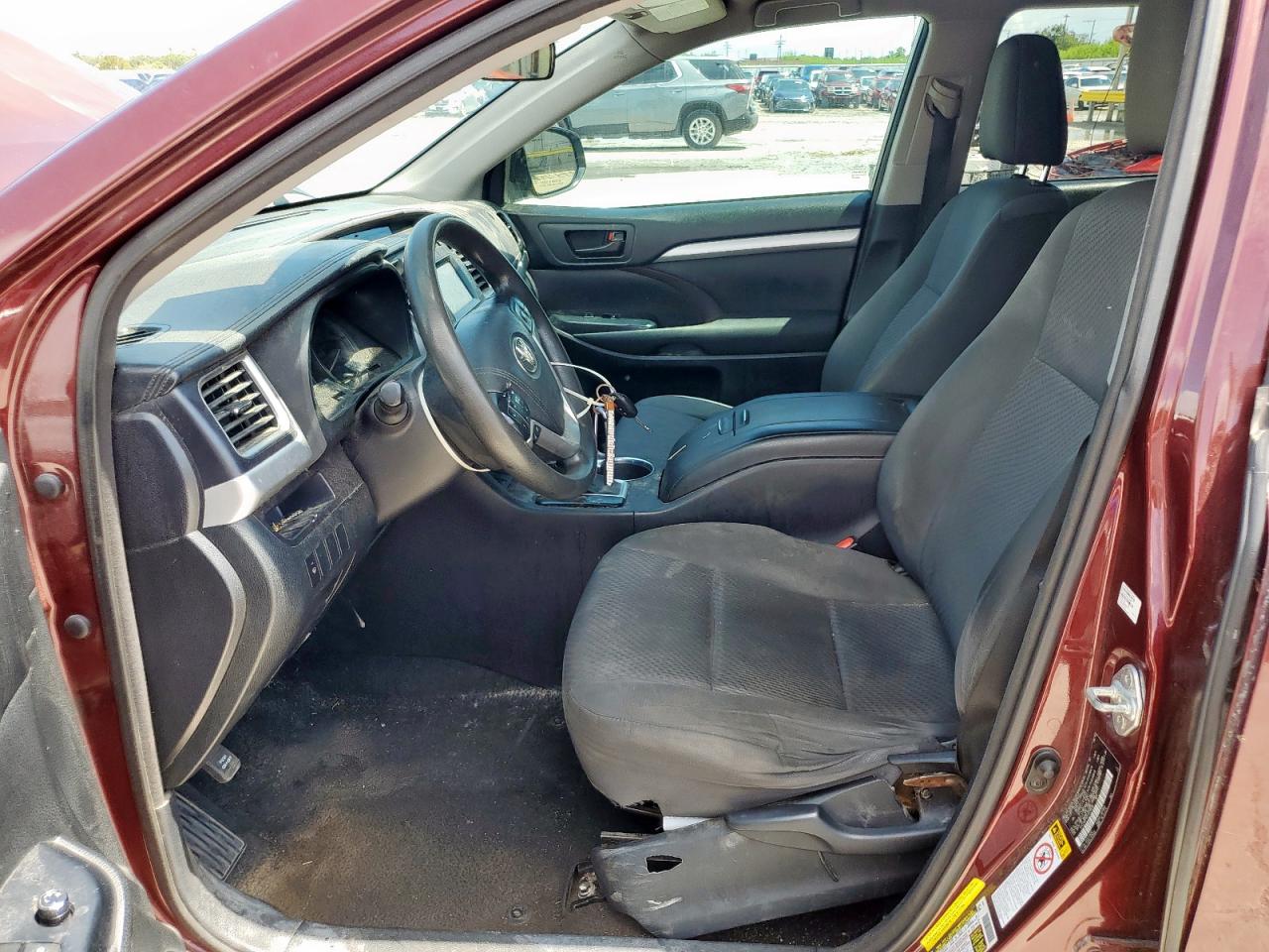 TOYOTA HIGHLANDER LE