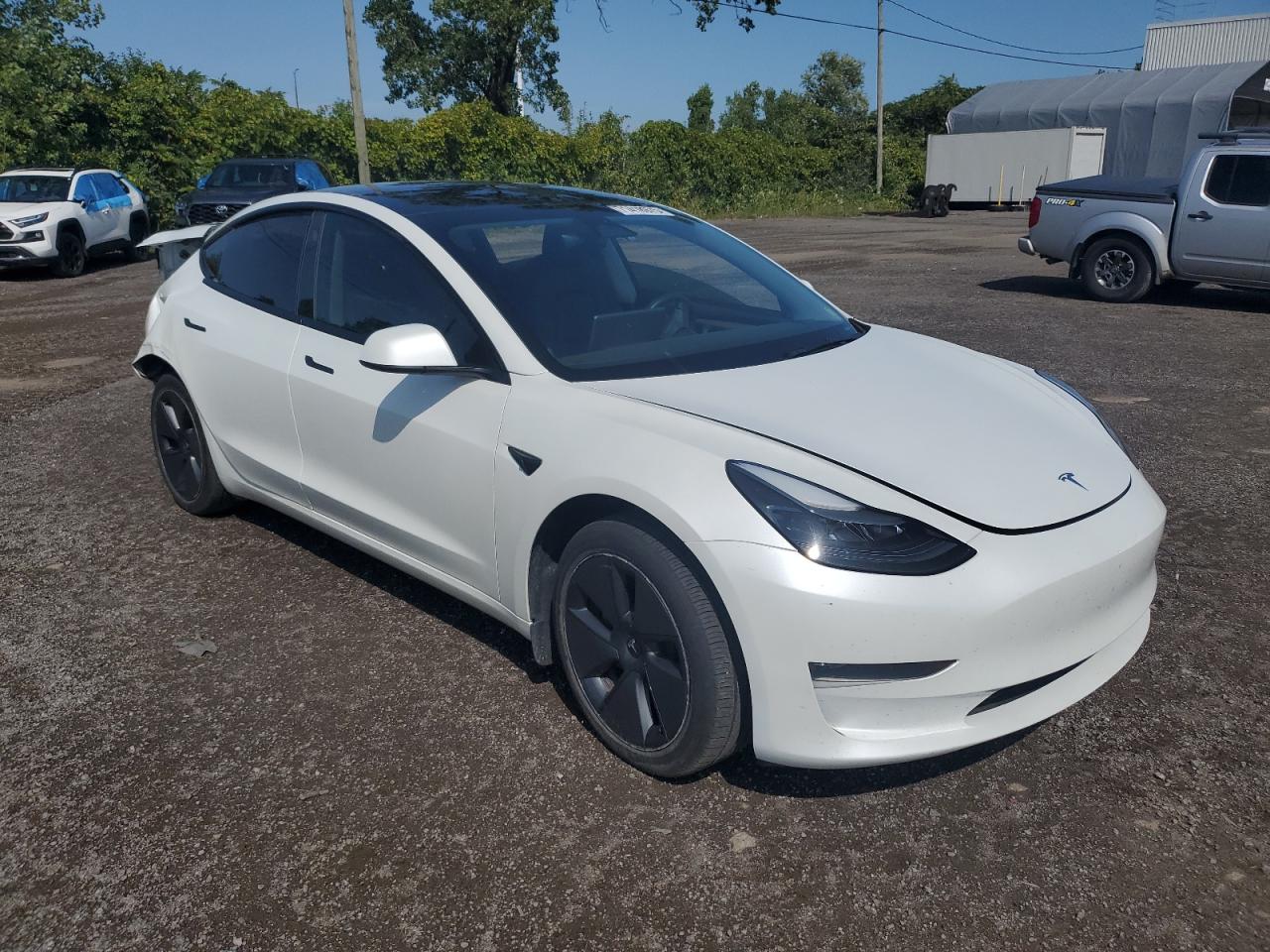 TESLA MODEL 3