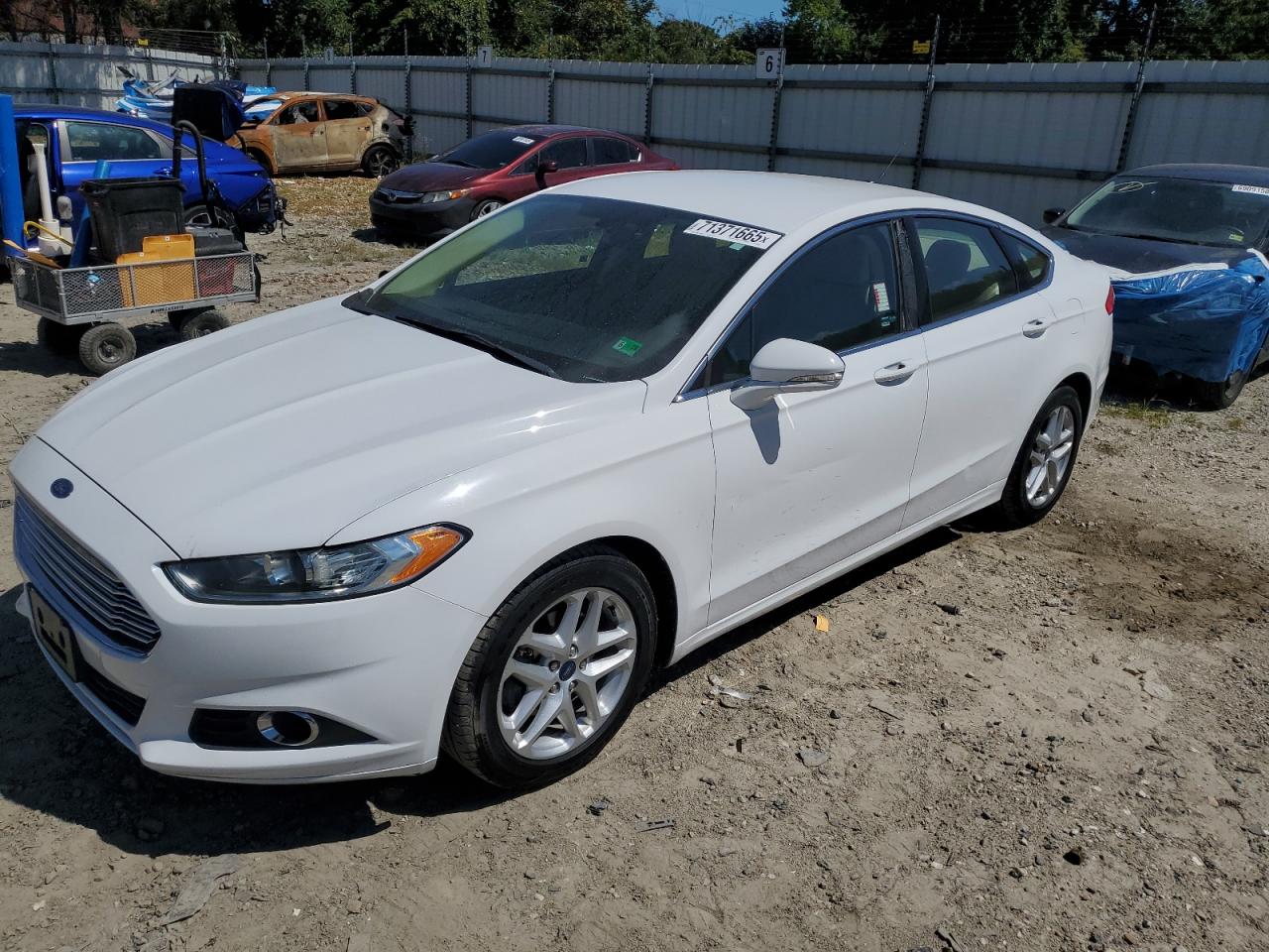 FORD FUSION SE