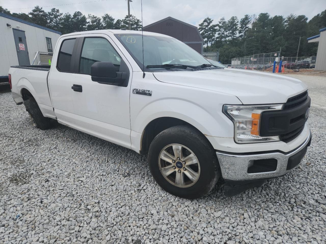 FORD F-150 SUPER CAB