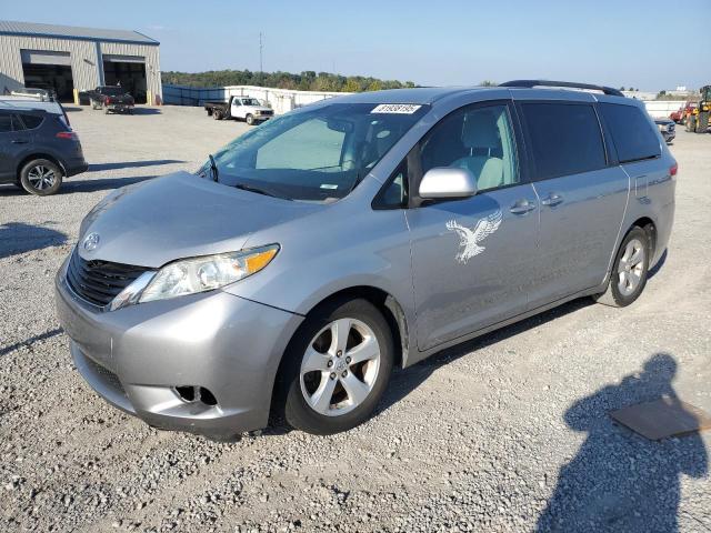 Global Auto Auctions: 2011 TOYOTA SIENNA LE