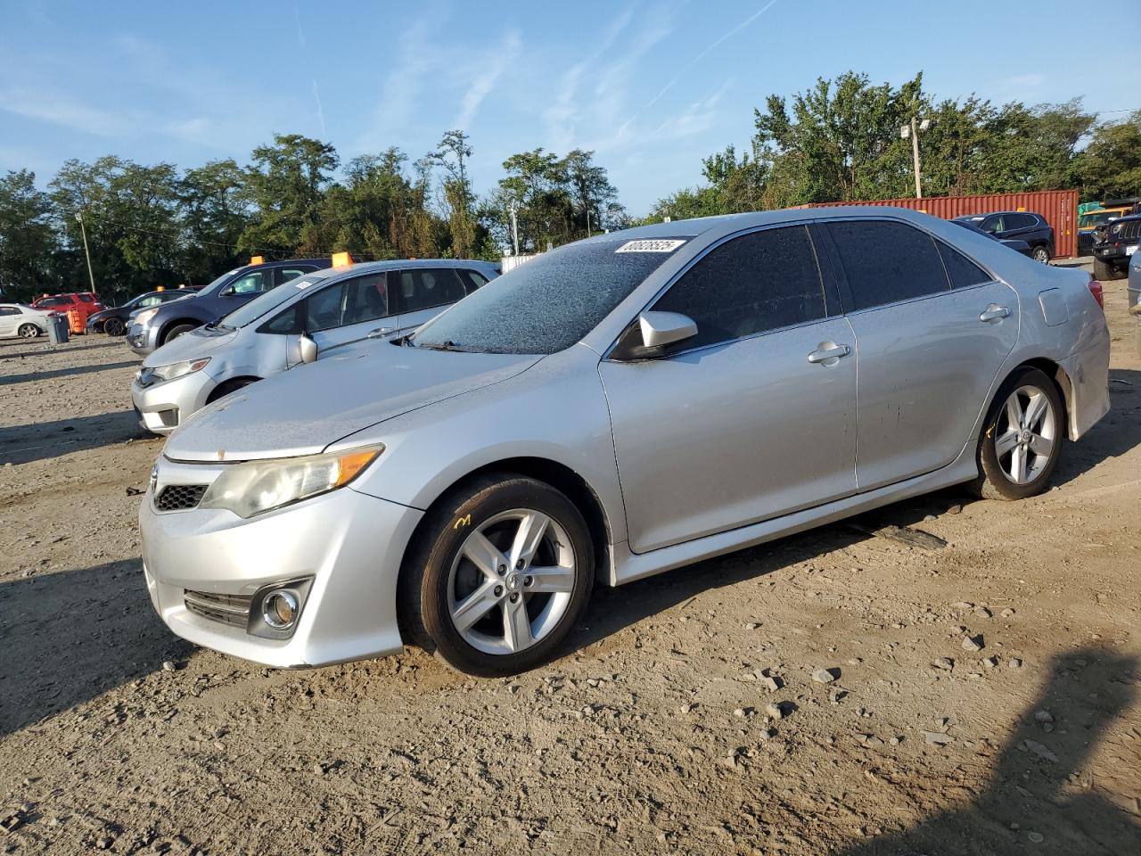 TOYOTA CAMRY BASE