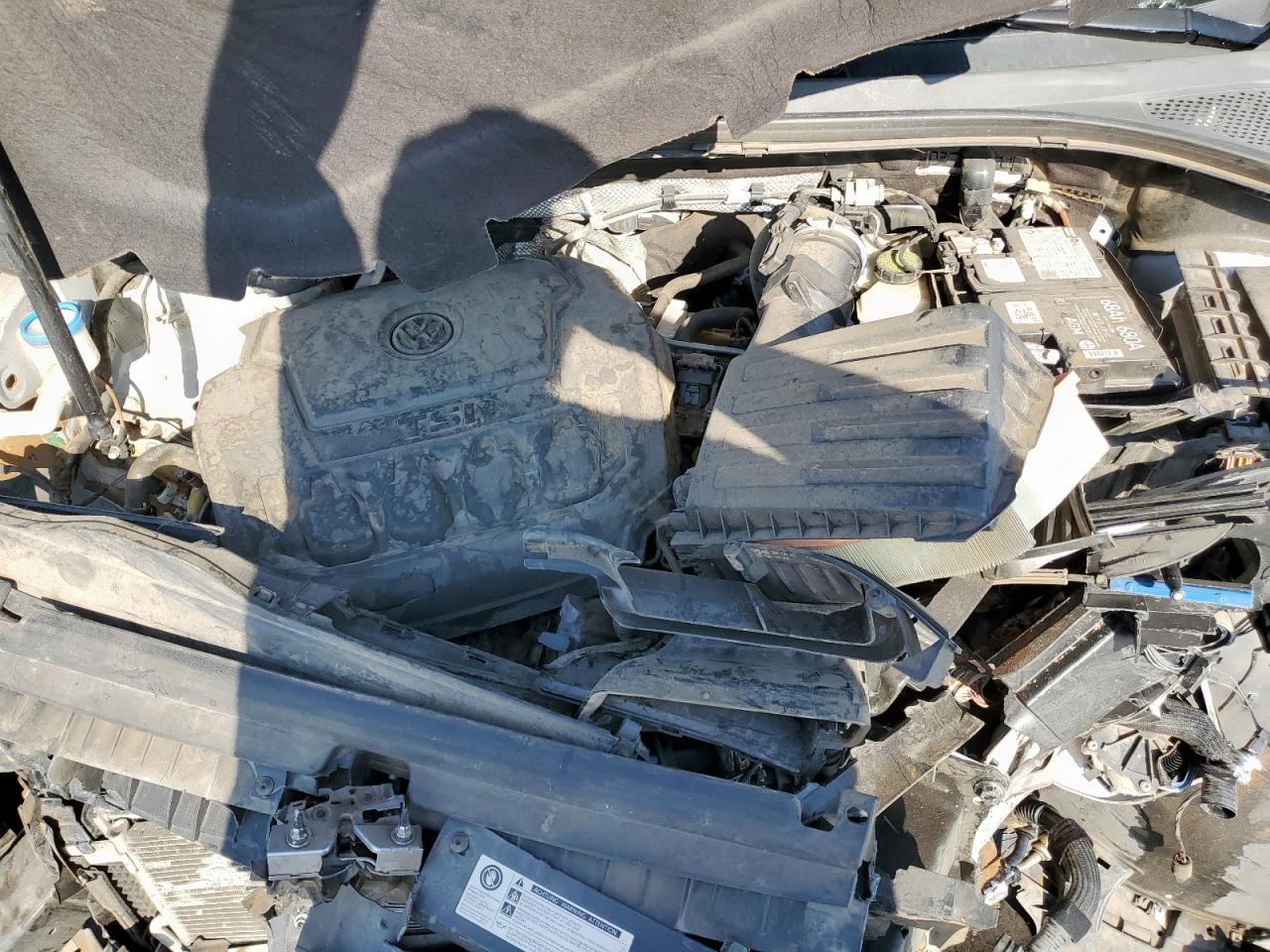 VOLKSWAGEN TIGUAN SE