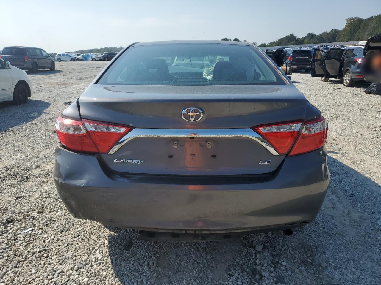 TOYOTA CAMRY LE