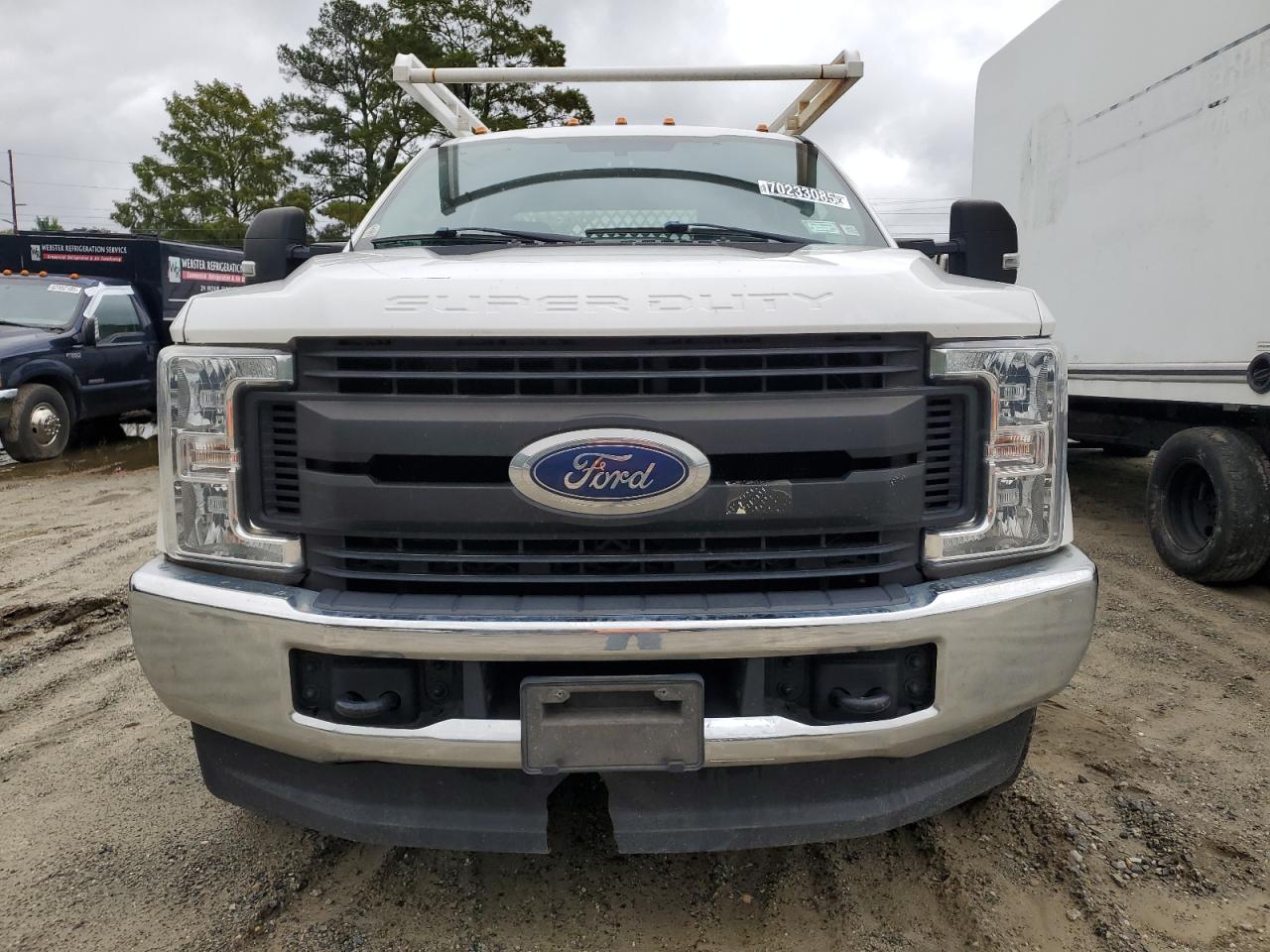 FORD F-350 SUPER DUTY