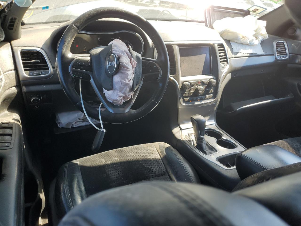 JEEP GRAND CHEROKEE LAREDO