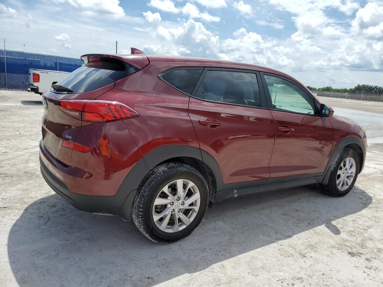 HYUNDAI TUCSON SE