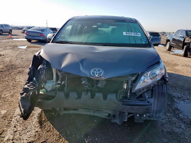 2017 TOYOTA SIENNA LE 5TDKZ3DC2HS900718