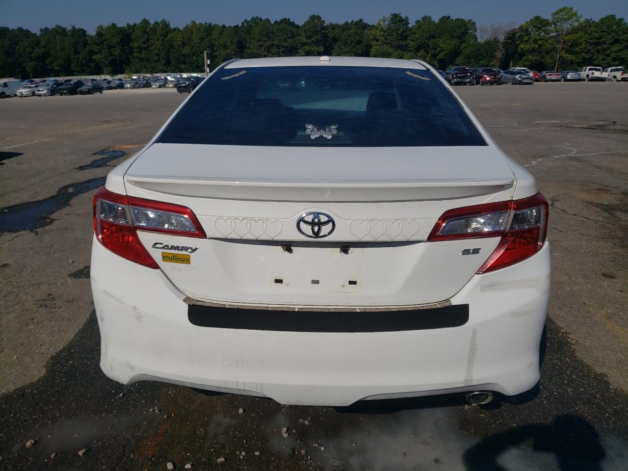 TOYOTA CAMRY BASE