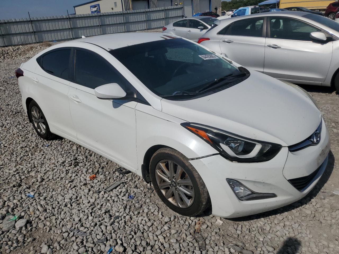 HYUNDAI ELANTRA SE