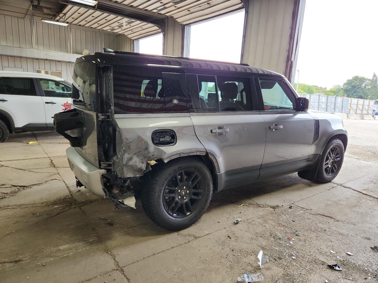 LAND ROVER DEFENDER 110 SE