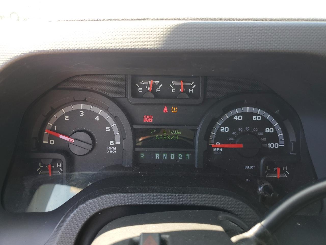 FORD ECONOLINE E250 VAN