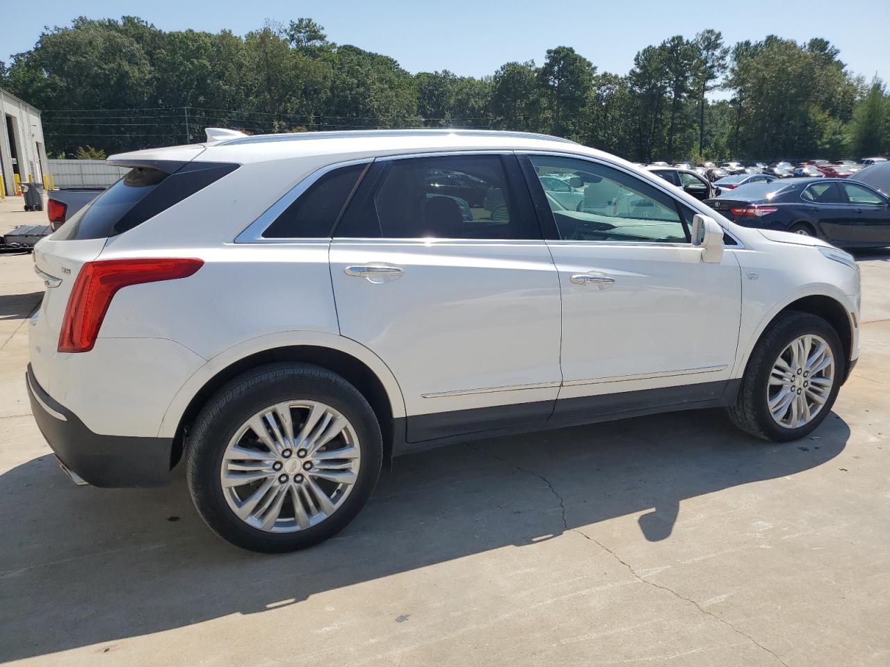 CADILLAC XT5 PREMIUM LUXURY