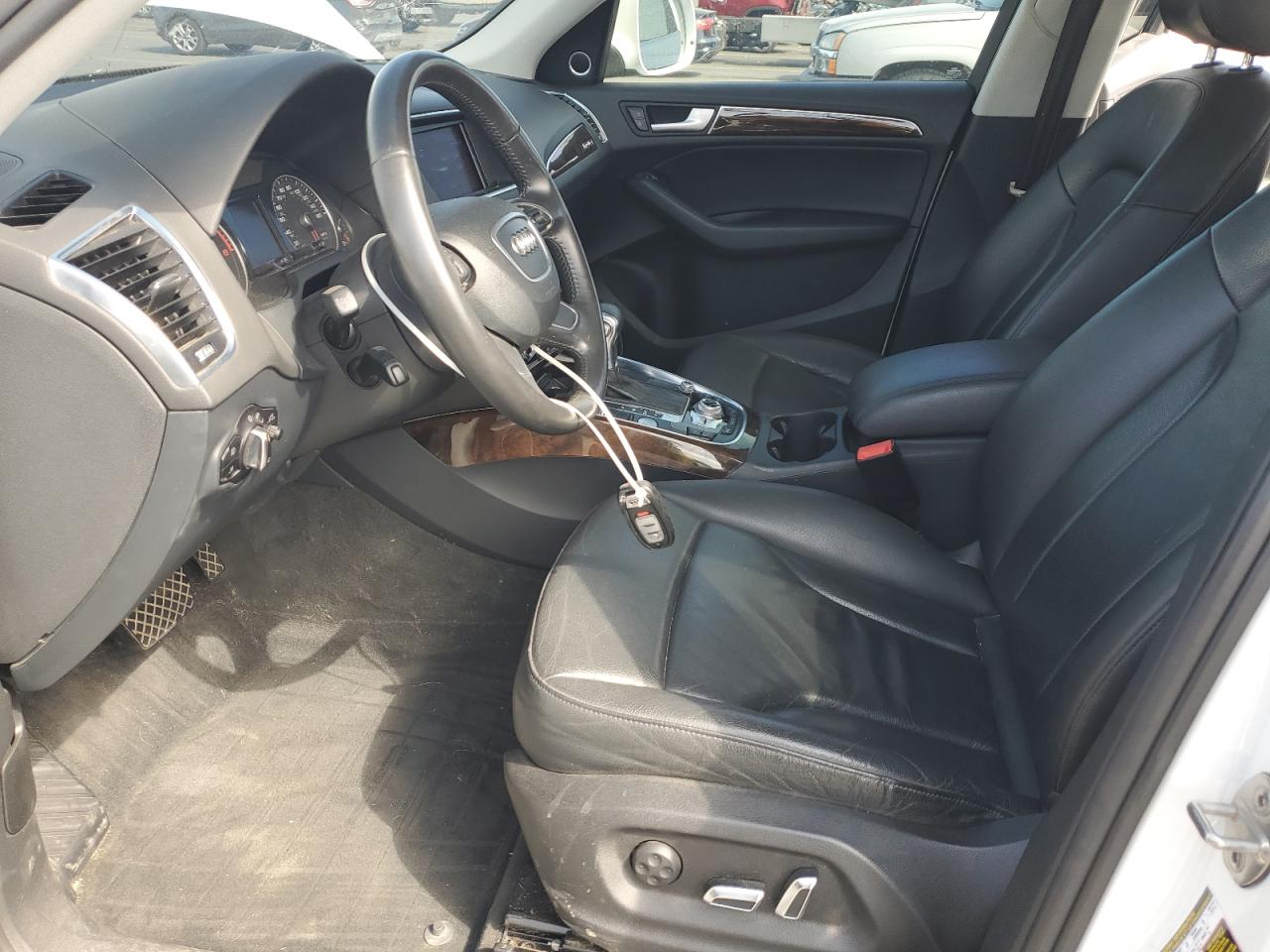 AUDI Q5 PREMIUM PLUS