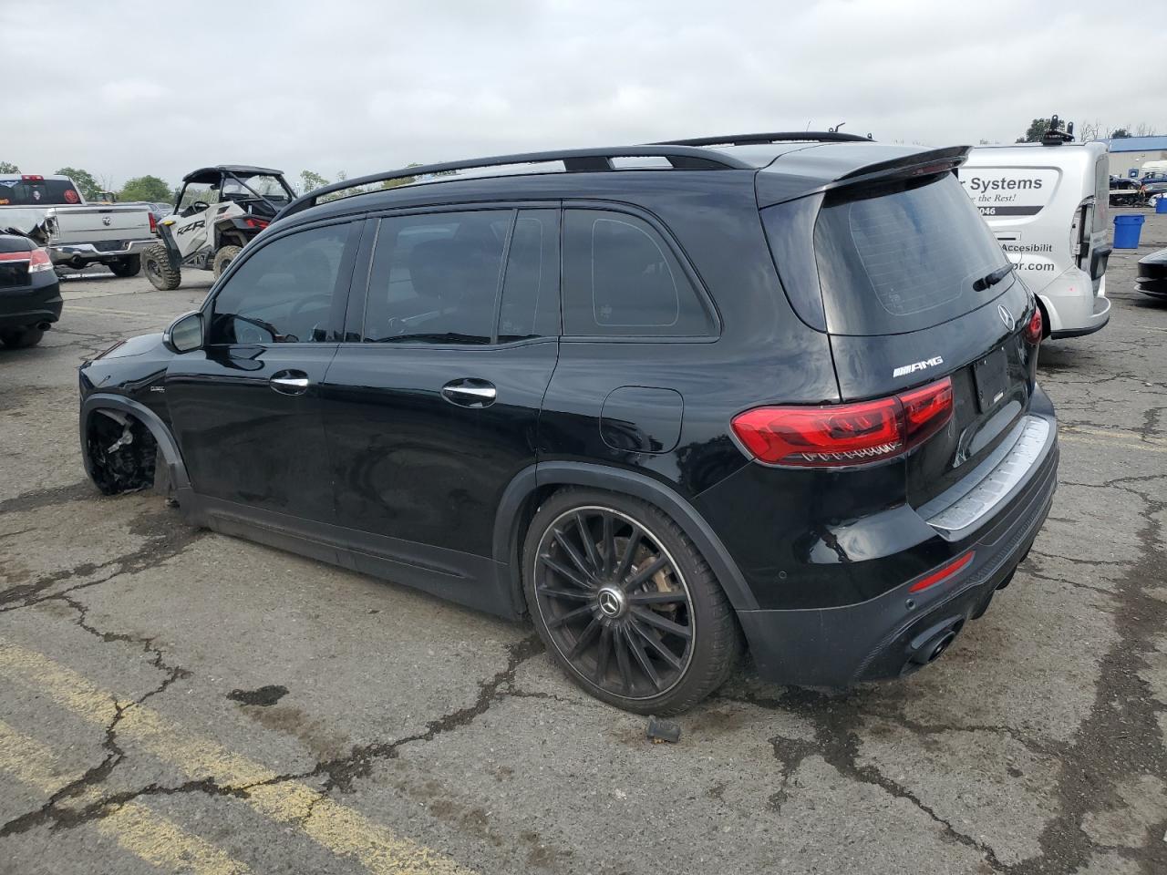 MERCEDES-BENZ GLB-CLASS AMG 35 4MATIC