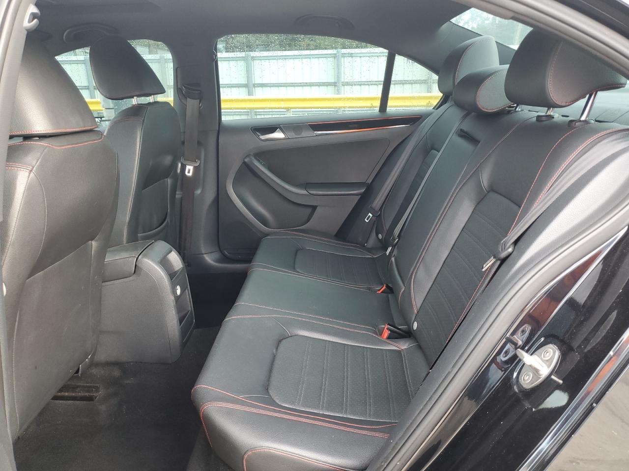 VOLKSWAGEN JETTA GLI